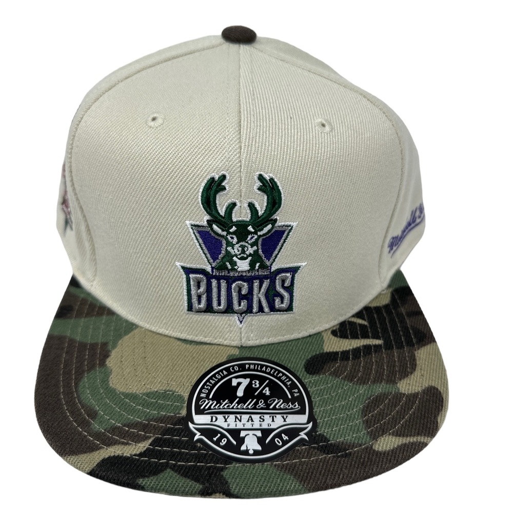 Ness Milwaukee Bucks 40th Anniversary 7 3/4 Fitted Hat - Picture 2 of 7